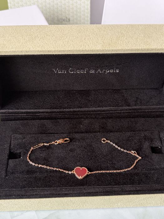 Дамска Гривна Van Cleef & Arpels Нежно Сърце