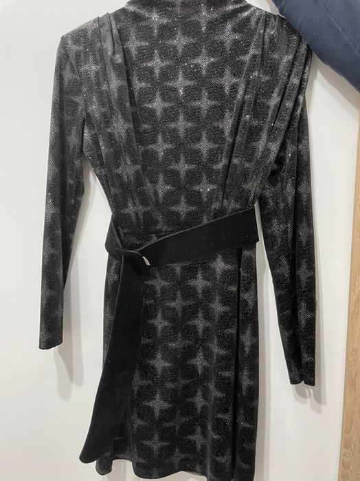 Рокля Zara, Bershka