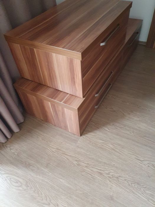 Mobila living diferite corpuri 200 lei /bucata