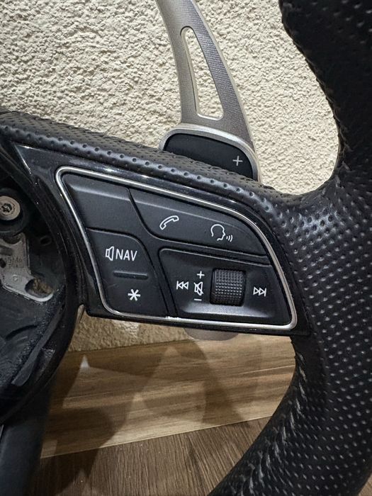Волан за Audi a4,a5,b8