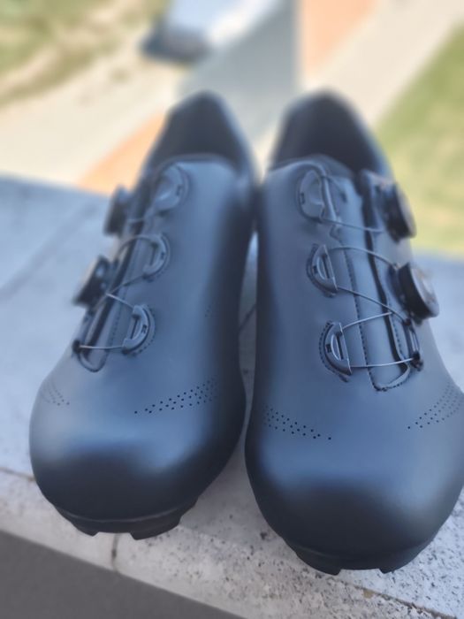 Pantofi pentru MTB sau sosea