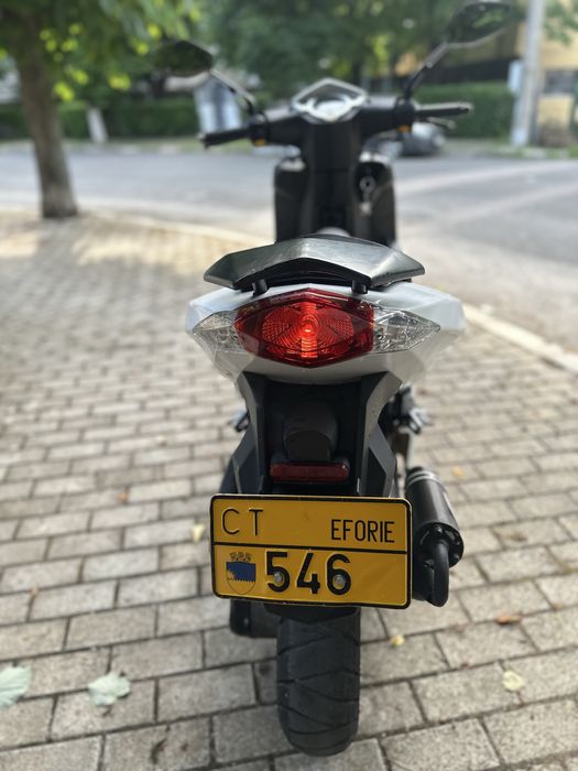 Scuter Peugeot Speedfight3
