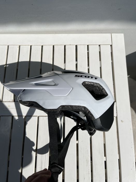 Каската за велосипед Scott ARGO PLUS