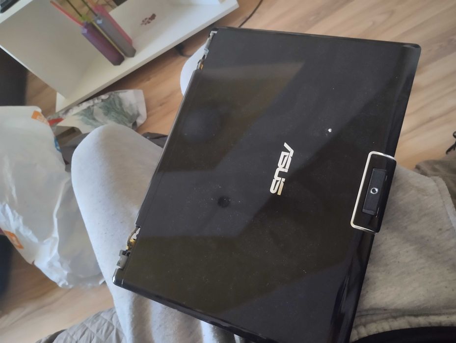 Лаптоп  Asus M51V