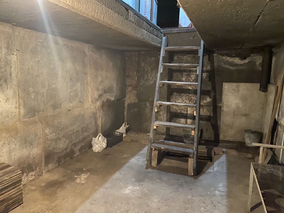 Продам гараж на КШТ