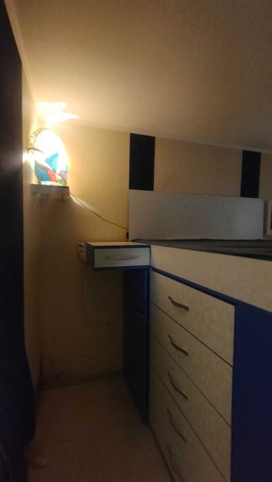 Легло с гардероб