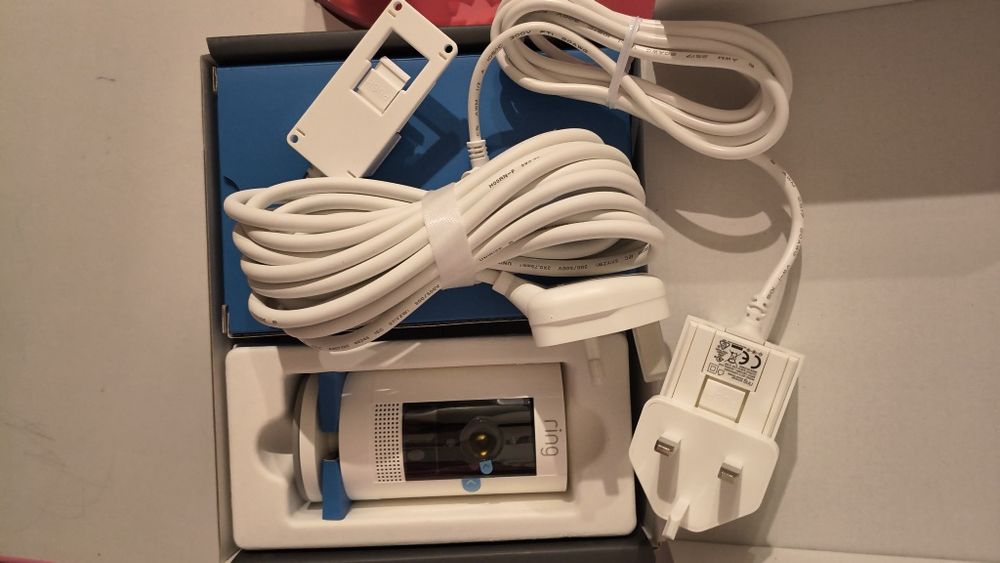 Camera de supraveghere cu senzor de mișcare RING pentru exterior/inter