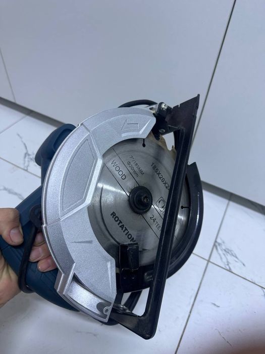 Инструмент Пчелка Professional Circular Saw