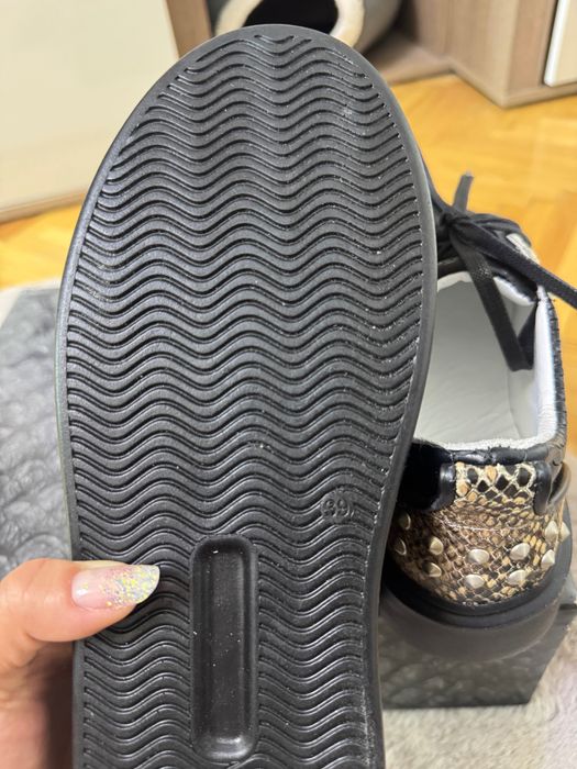 Sneakers marimea 39