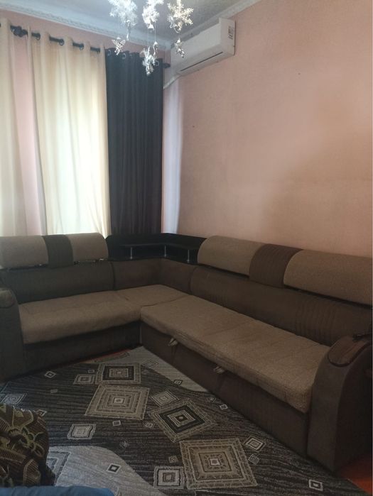 Продается диван в хорошем состояний