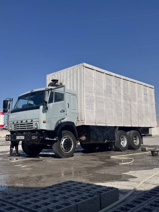 10 tonnalik kamaz sotiladi yili 1981 qolgan malimot Telda