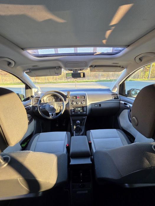 VW Touran Cross 2.0 tdi Pano/Led/ParkAssist/7locuri An 2015 Vw Touran