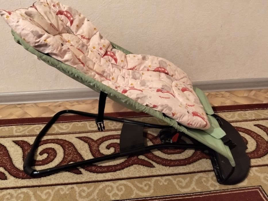 Продам шетский шезлонг