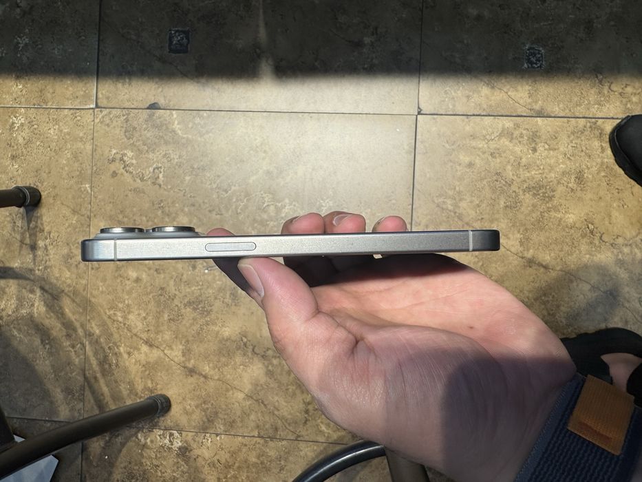 Продам Iphone 15 Pro Max