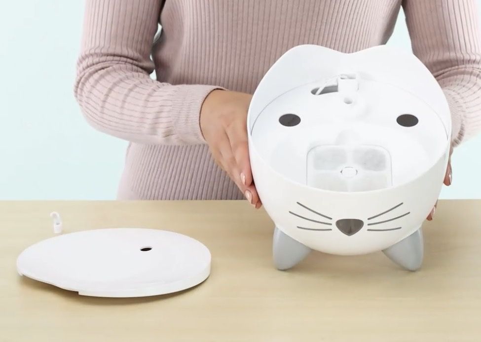 Fântână de apă pentru pisici Catit Pixi 2,5 L