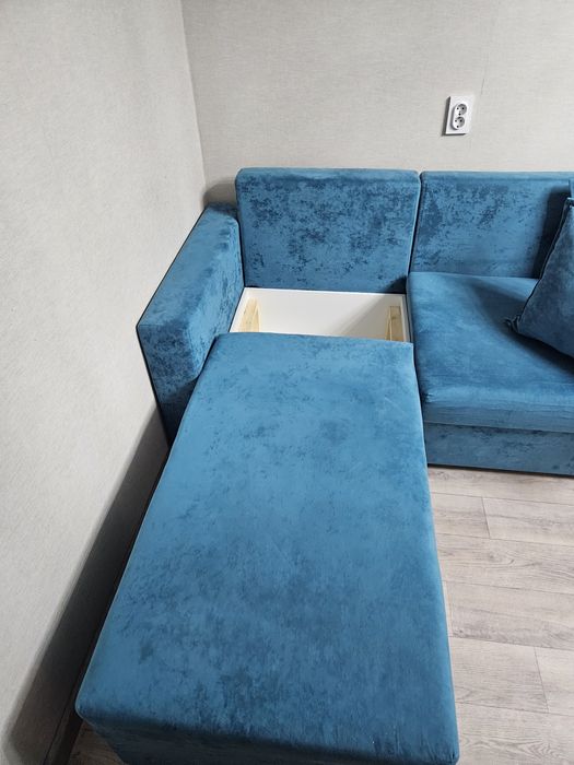 Продаю диван 3 м