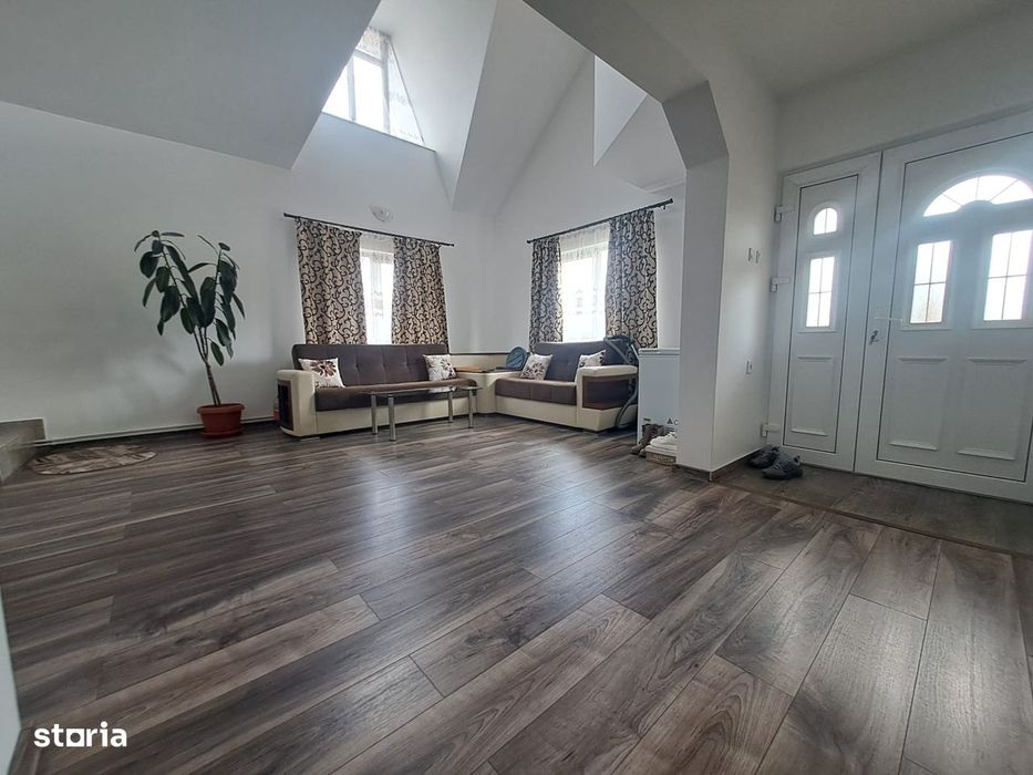 Casa 4 camere sat Voinesti Iasi pret 130 000 euro