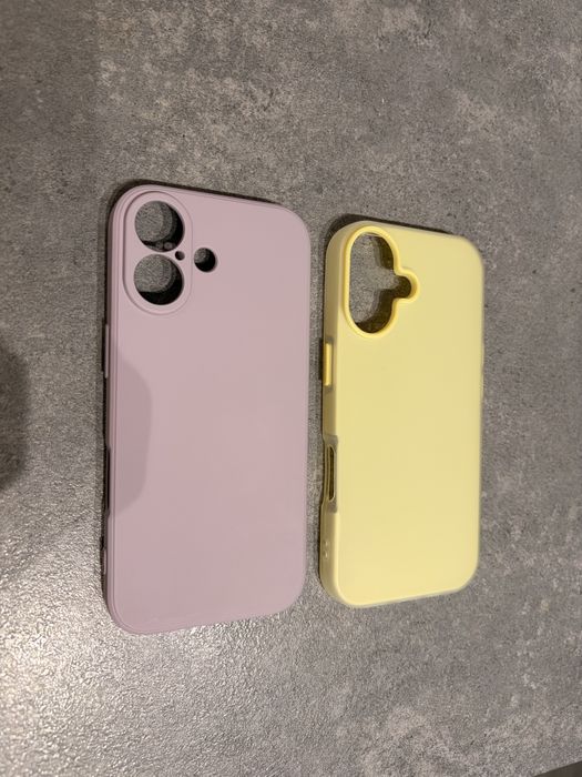 2 huse Iphone 17 noi