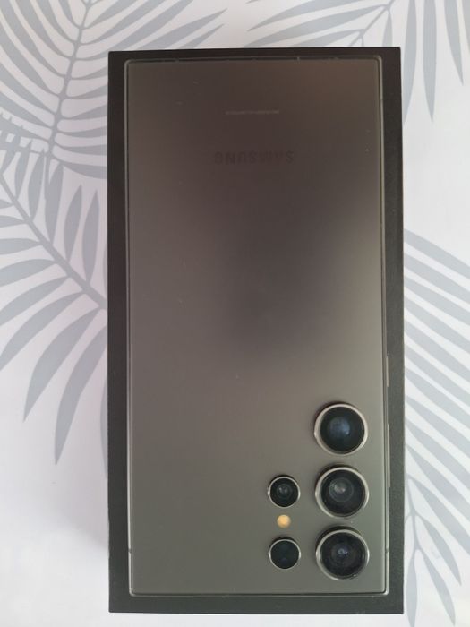 Продам самсунг s24 ultra на запчасти