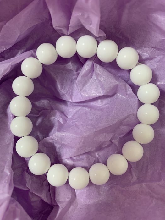 Браслет из агата, лавы