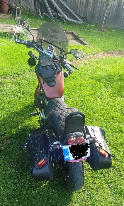 Suzuki intruder vs 800