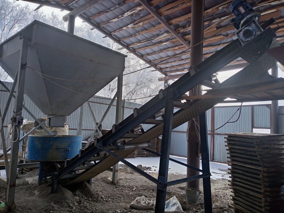 Станок для споитерных блоков, призводственная линия