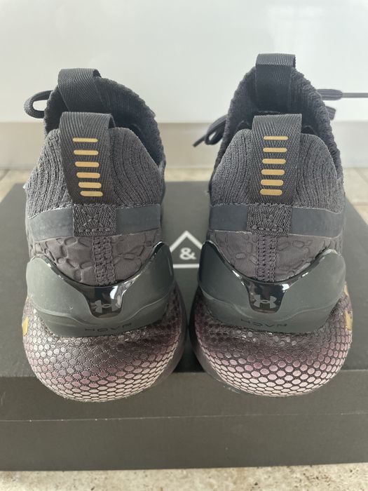 Дамски маратонки Under Armour HOVR PHANTOM 2