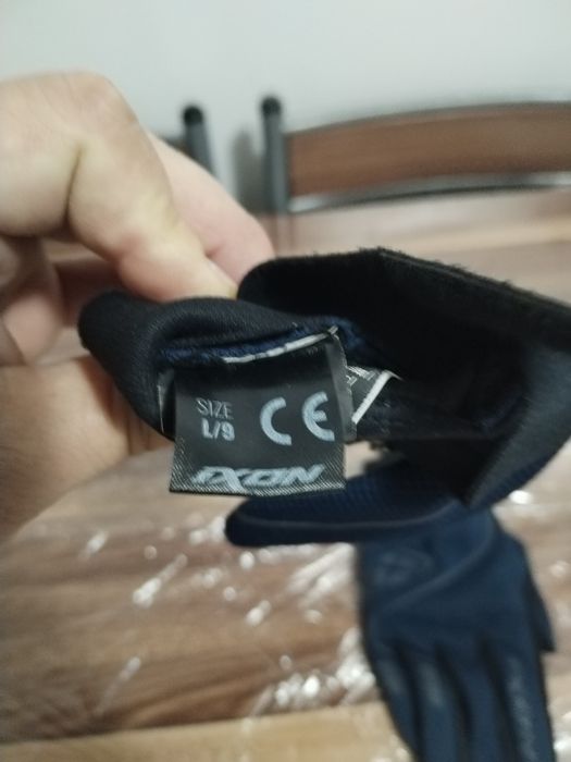 Greacă și mănuși moto mărimea L