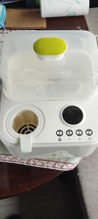 Продавам парен стерилизатор