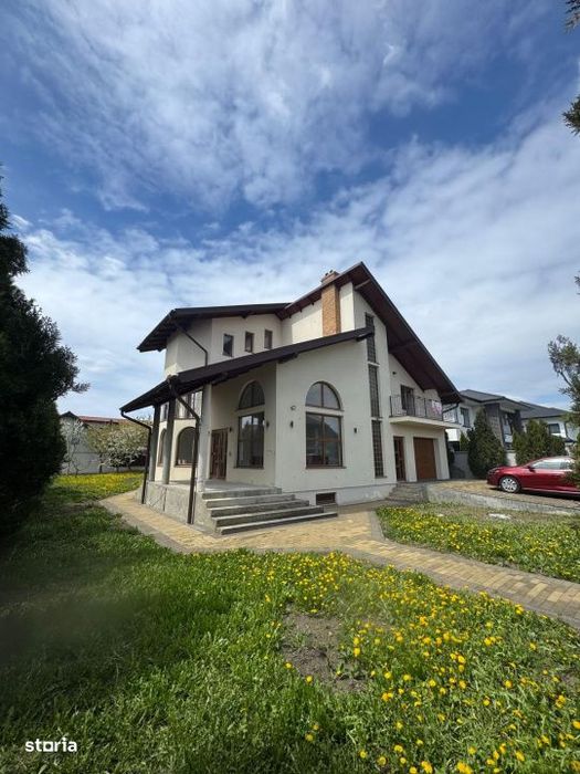 Casa individuala 6 camere, 1000 mp teren, Radauti