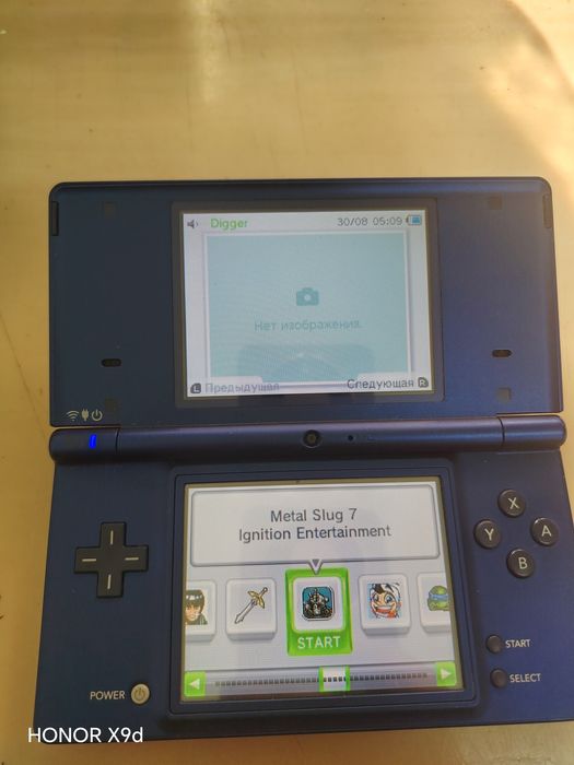Продам Nintendo DSi