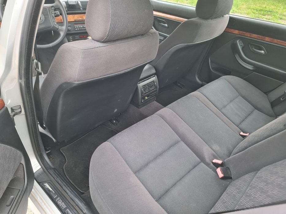 Vând BMW seria 5 , E 39 ,523 i