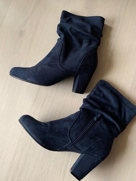 Vând cizme dama superbe (38)