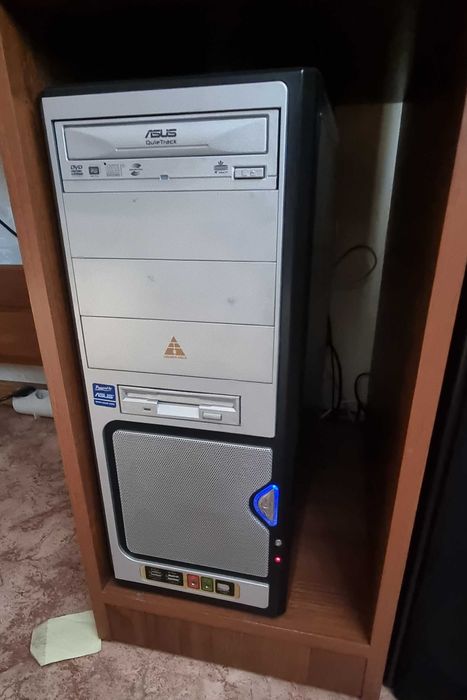 Срочно продам компьютер рабочий.