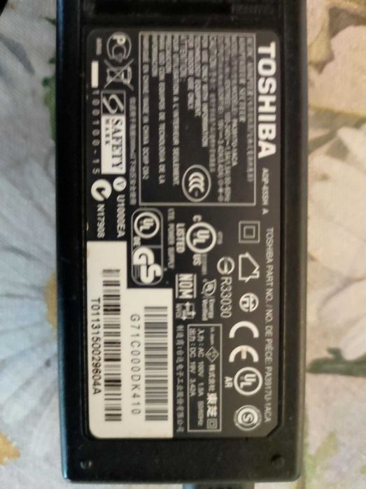 Зарядно за лаптоп Toshiba