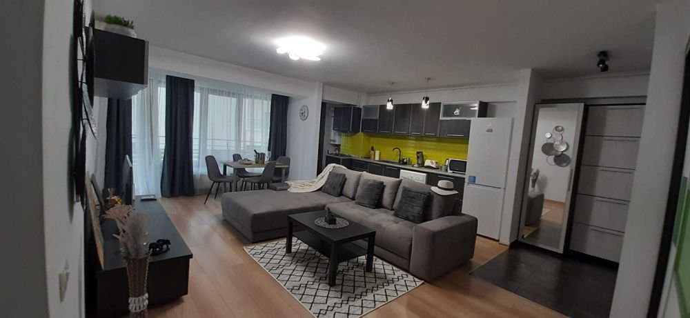 Proprietar,închiriez apartament 2 camere,Mamaia zona Scandinavia