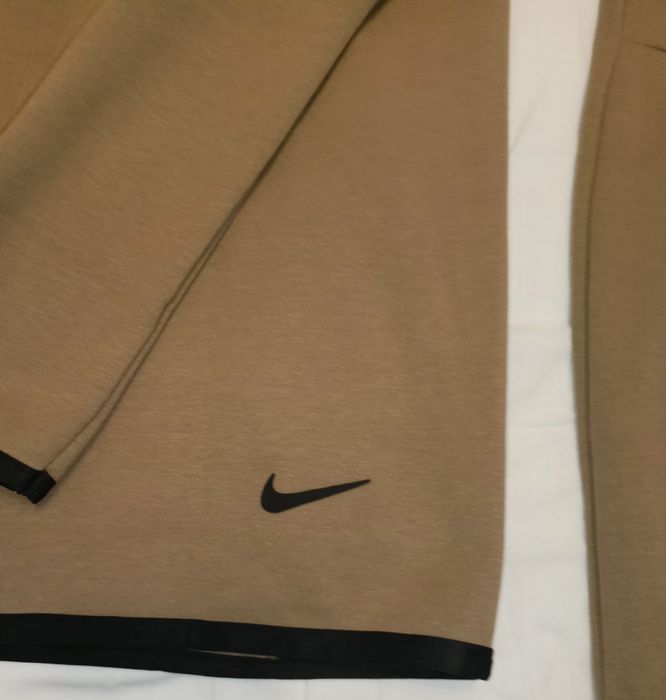 Спортен екип Nike tech fleece