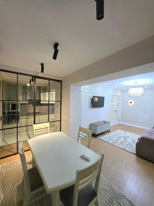 Продается 3х ком квартира, ориентир: улица Мукими Хамза, 67м²