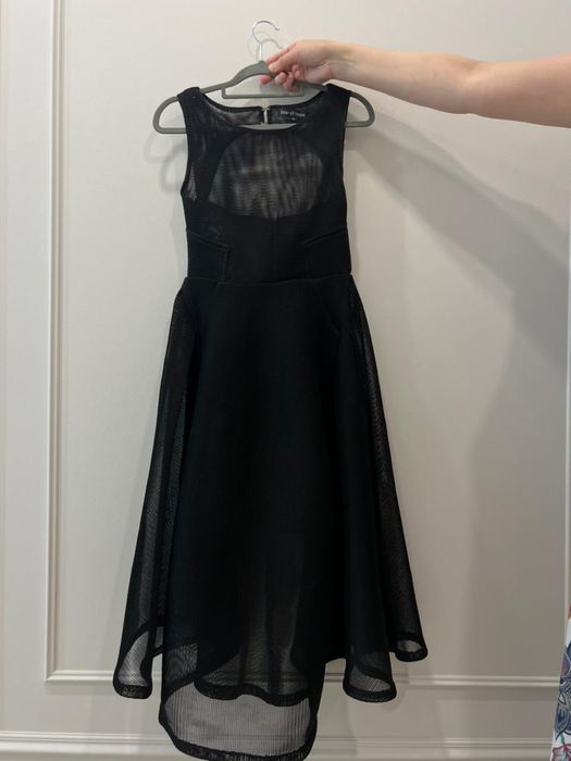 Платье в сетку черное