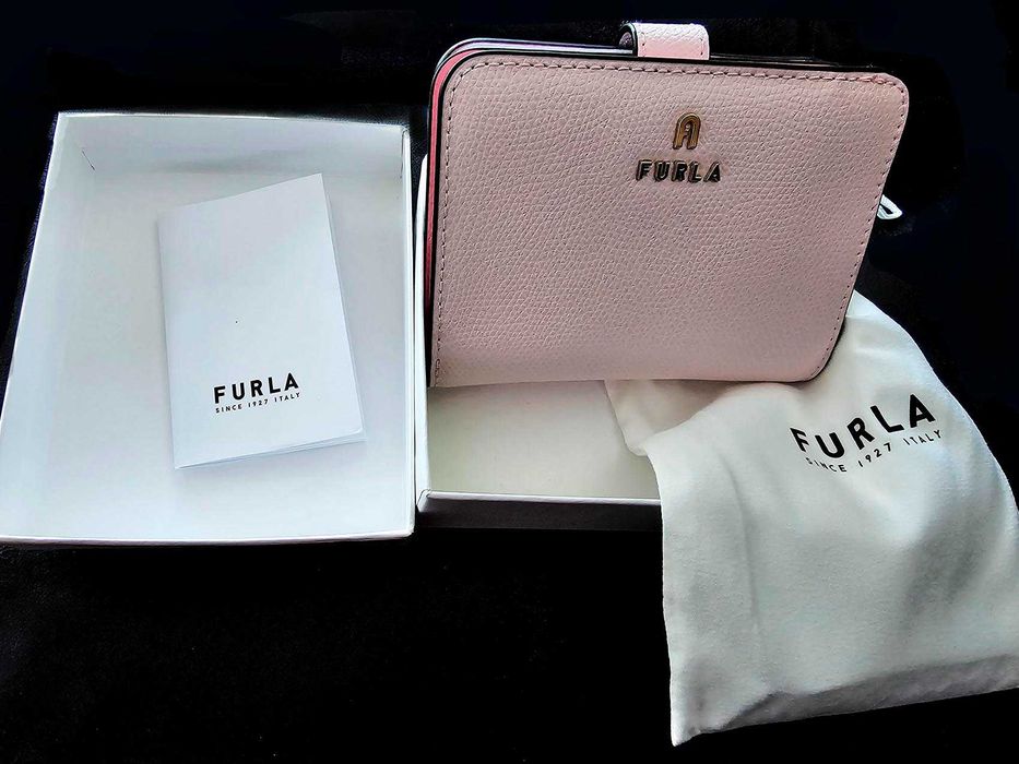 Оригинален дамски нов портфейл FURLA