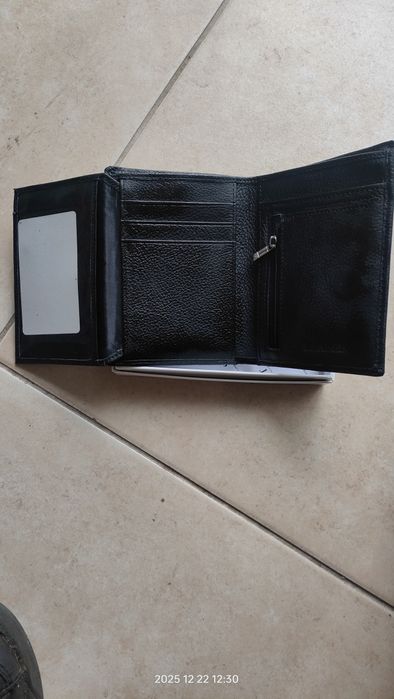 Портфейл естествена кожа