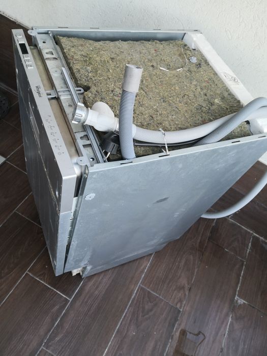 Masina spalat vase Whrilpool cu defect evacuare apa