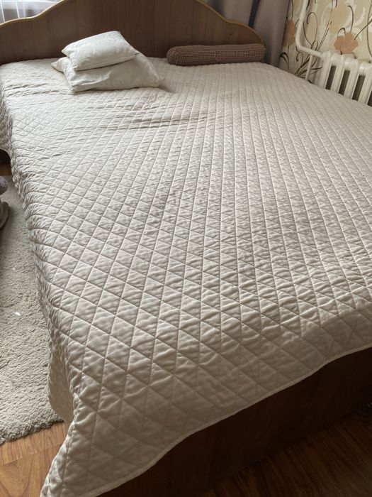 Кровать двуспальняя бу