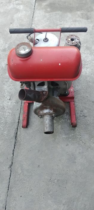 Водяной помповый насос