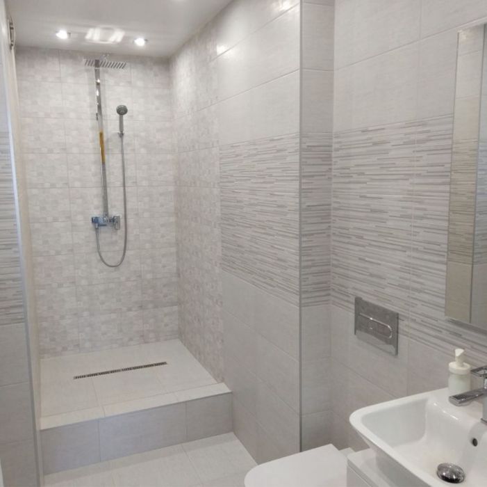 Renovare baie, montaj gresie, faianta, chiuveta din gresie