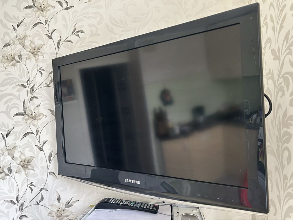 Телевизор самсунг