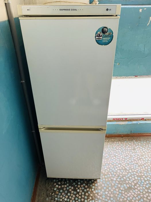 Продается холодильник