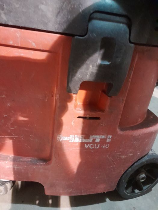 Прахосмукачка HILTI - VCU 40
Прахосмукачката работи добре 
На който не
