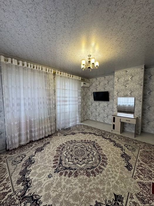 Farhod bozori yaqinida arenda bezmakler