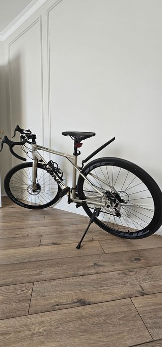 Велосипед шоссейный  THANE.